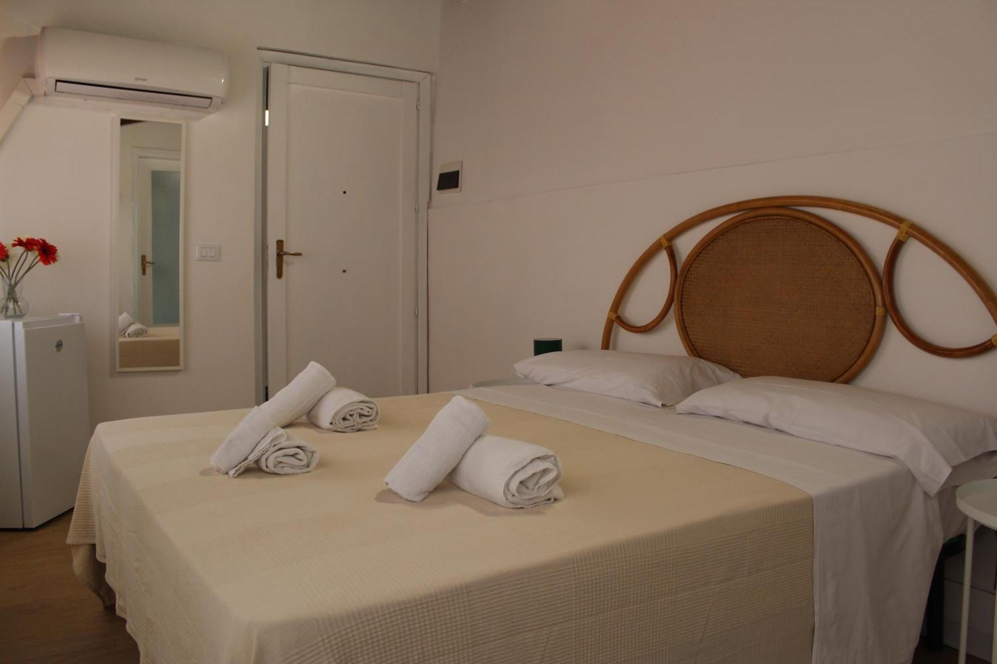 Terrasini 2000 Home Holidays Exterior foto